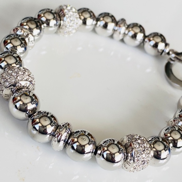 New Henri Bendel Beaded Influencer Bracelet with CZ Pave Crystals - Picture 9 of 14